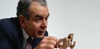 Triangulation: Μια Τεχνική Χειραγώγησης στον Εργασιακό Χώρο triangulation-mia-techniki-cheiragogisis-ston-ergasiako-choro